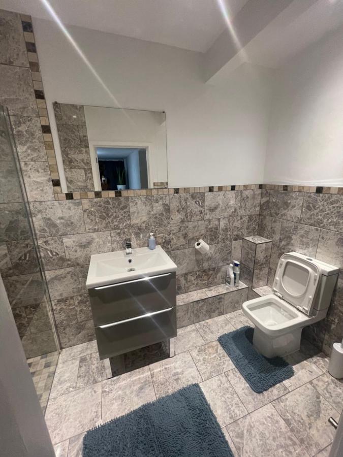 Beautiful En-Suite Bedroom Ipswich Buitenkant foto