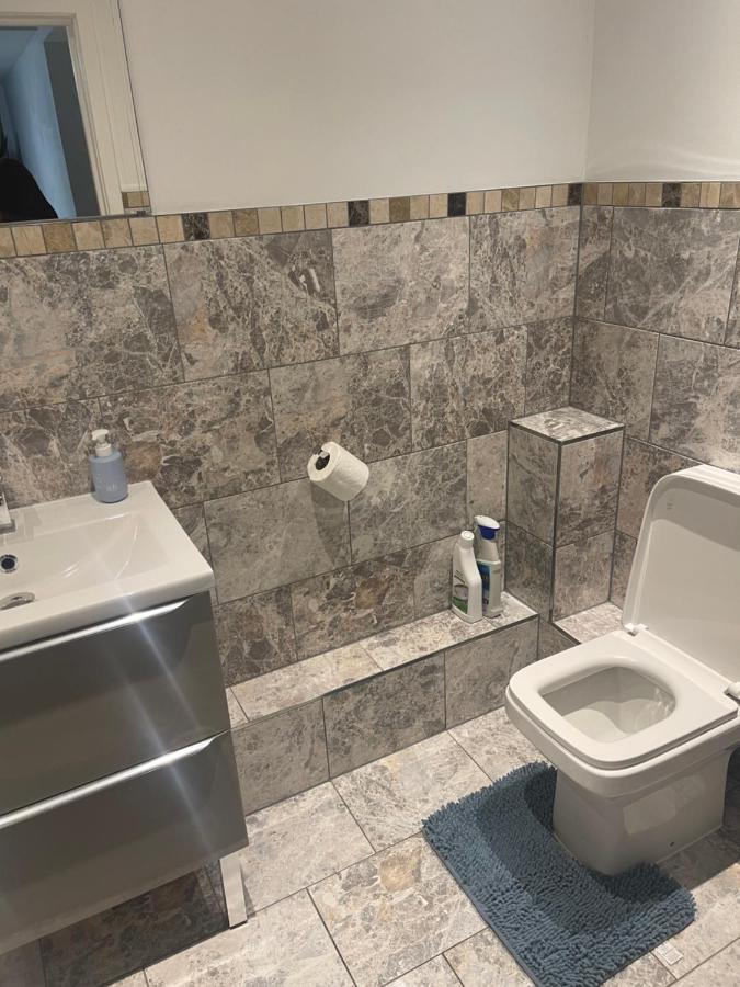 Beautiful En-Suite Bedroom Ipswich Buitenkant foto
